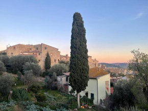 Tosca Apartment con Giardino Privato e AC nell'incantato Borgo Medievale di Suvereto